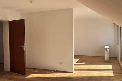 3,5 Zimmer-Wohnung im Dachgeschoss-Immenstaad 3 zimmer