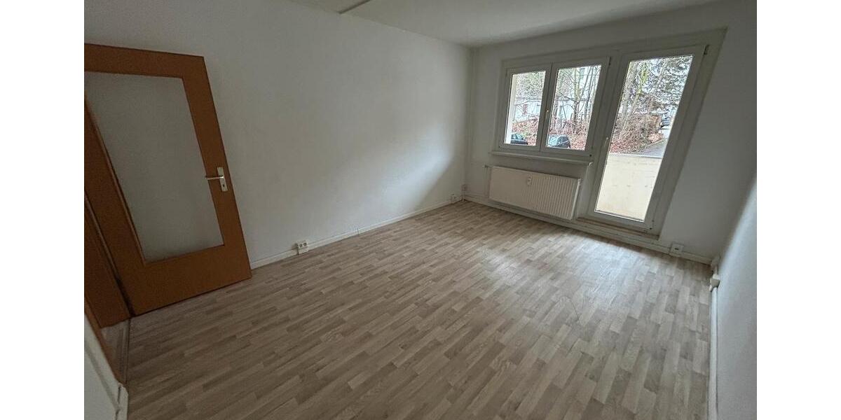 Erdgeschoßwohnung Aschersleben - 3 Zimmer, 54 m&sup2;, 311&euro; | Angebot:25098617