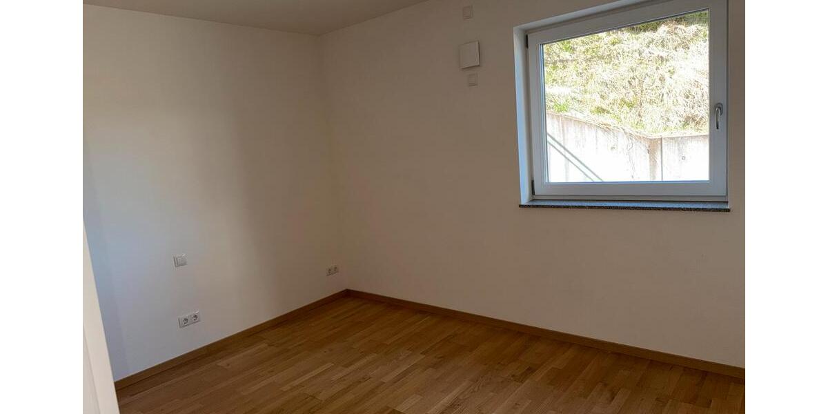 Erdgeschoßwohnung Passau Mühltal - 3 Zimmer, 100 m&sup2;, 1.280&euro; | Angebot:26660065
