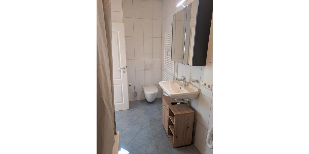 Etagenwohnung Großbottwar - 2 Zimmer, 64 m&sup2;, 750&euro; | Angebot:26619557
