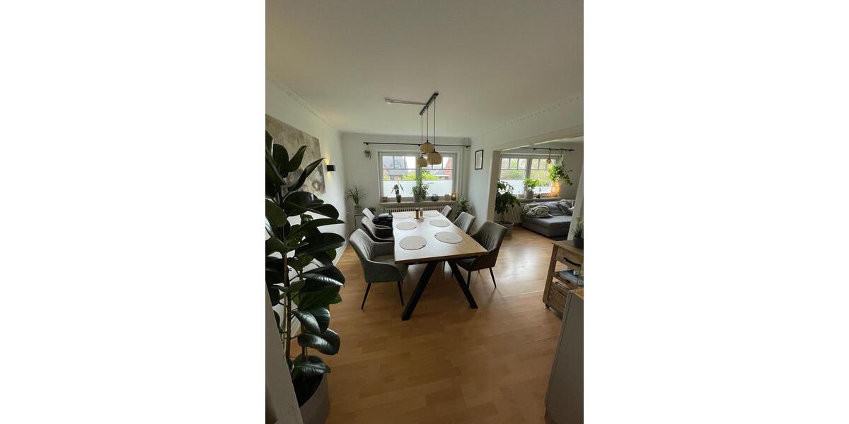 Einfamilienhaus Bredstedt - 5 Zimmer, 127 m&sup2;, 1.413&euro; | Angebot:26563608