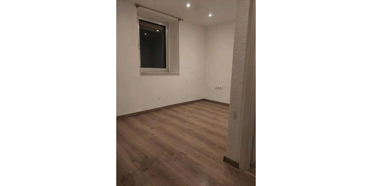 Einfamilienhaus Üttfeld - 7 Zimmer, 140 m&sup2;, 1.050&euro; | Angebot:24735854