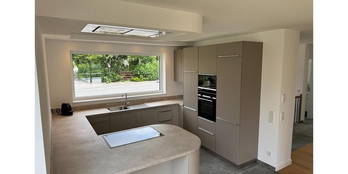 Erdgeschoßwohnung Schmitten im Taunus - 5 Zimmer, 175 m&sup2;, 2.275&euro; | Angebot:24769615