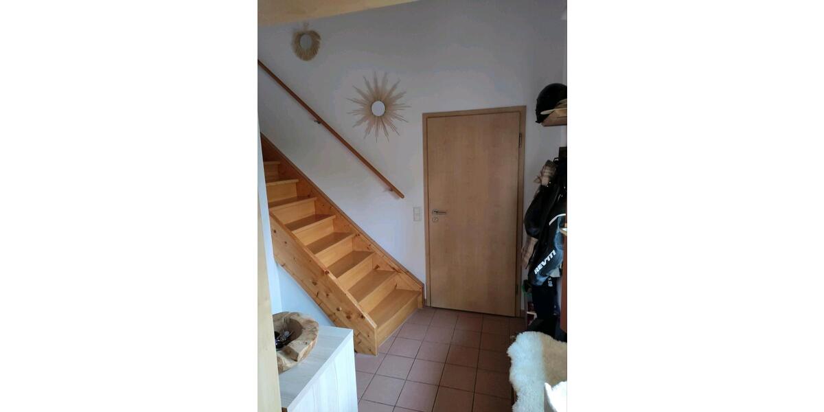 Etagenwohnung Großkarolinenfeld - 3.5 Zimmer, 80 m&sup2;, 1.214&euro; | Angebot:25172850