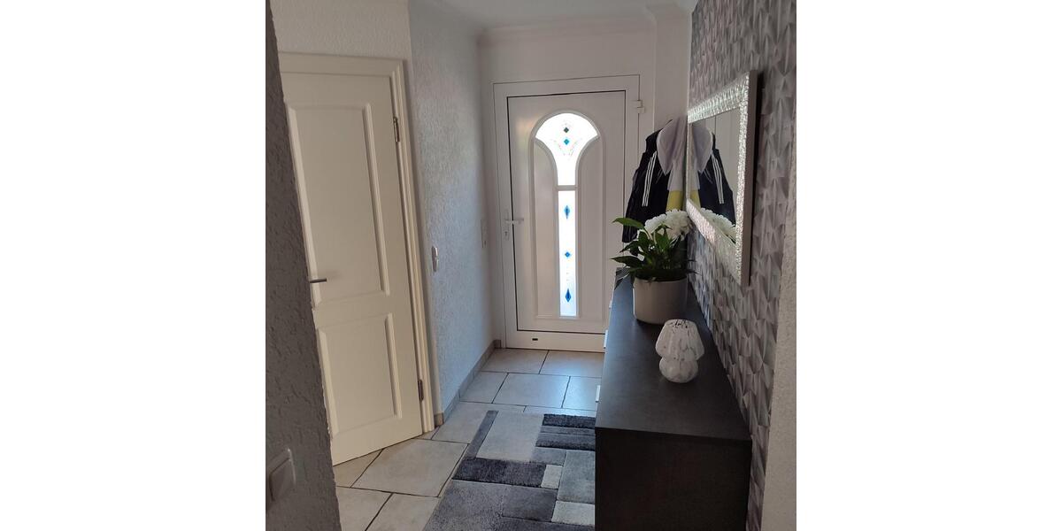 Doppelhaushälfte Bielefeld Brackwede - 5 Zimmer, 125 m&sup2;, 1.580&euro; | Angebot:25998376