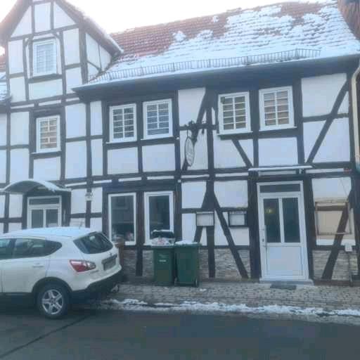 Etagenwohnung Bad Emstal - 4 Zimmer, 80 m&sup2;, 850&euro; | Angebot:26610200