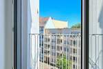 Schlau und effizient geschnittene Wohnung - Bodentiefe Fenster, viel Licht und mitten in der Stadt 2 zimmer