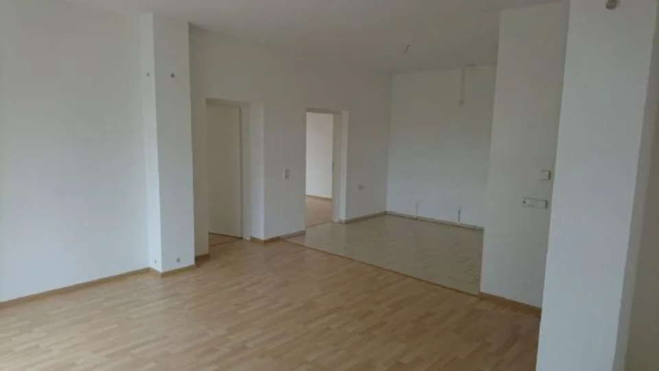 Erdgeschoßwohnung Fürstenwalde (Spree) - 4 Zimmer, 103 m&sup2;, 1.250&euro; | Angebot:25103121