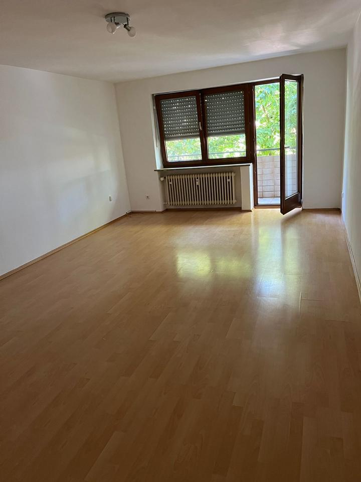Charmante 2-Zimmer-Wohnung mit Balkon in zentraler Lage