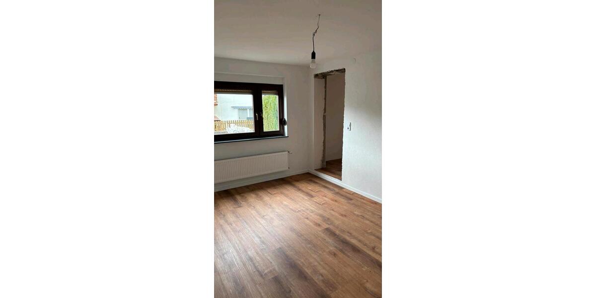 Erdgeschoßwohnung Eschenburg - 3 Zimmer, 65 m&sup2;, 600&euro; | Angebot:26224456