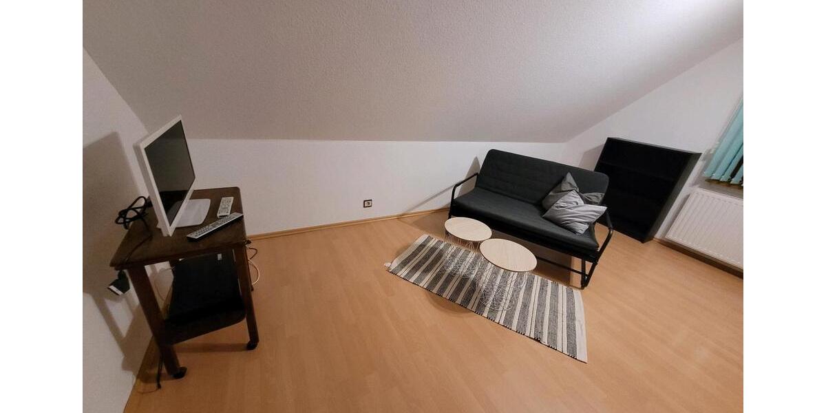 möbliertes ZimmerWohnung voll ausgestattet mit Schreibtisch 1 zimmer