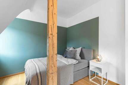WG-Zimmer in Stuttgart 595 € 18 m² zimmer