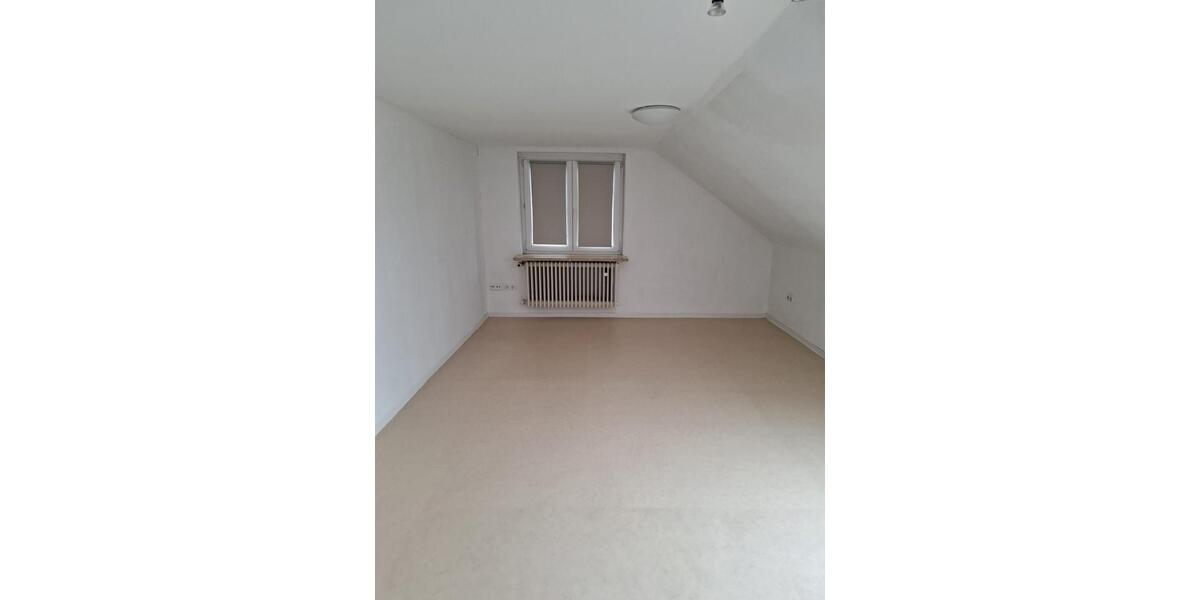 Dachgeschoßwohnung Würzburg Dürrbachau - 3 Zimmer, 80 m&sup2;, 930&euro; | Angebot:25305076