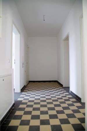 Qualitative Erdgeschoss- WE mit Balkon, FB-Heizung, Bad mit Dusche, Wanne, Fenster 2 zimmer