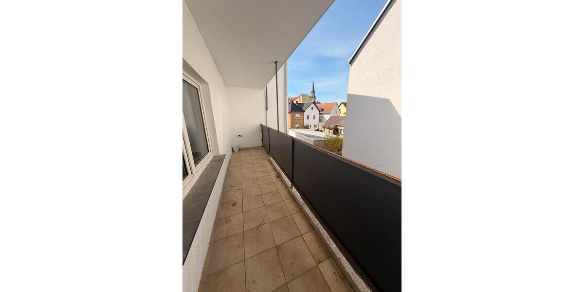 Etagenwohnung Ludwigshafen am Rhein Edigheim - 9 Zimmer, 300 m&sup2;, 650&euro; | Angebot:26233208