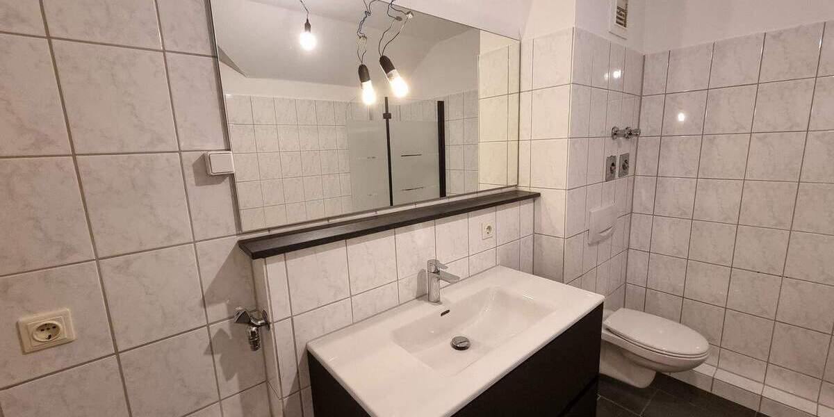 Renovierte 2-Zimmerwohnung mit Blick ins Grüne. 2 zimmer