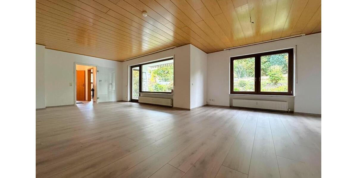 Erdgeschoßwohnung Bad Schwalbach - 4 Zimmer, 133 m&sup2;, 1.300&euro; | Angebot:26636099