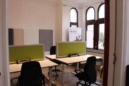 ** Bürogemeinschaft ** Arbeitsplatz ** Coworking ** Adresse ** zimmer