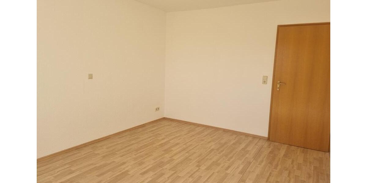 Dachgeschoßwohnung Halberstadt - 2 Zimmer, 55 m&sup2;, 300&euro; | Angebot:23768307