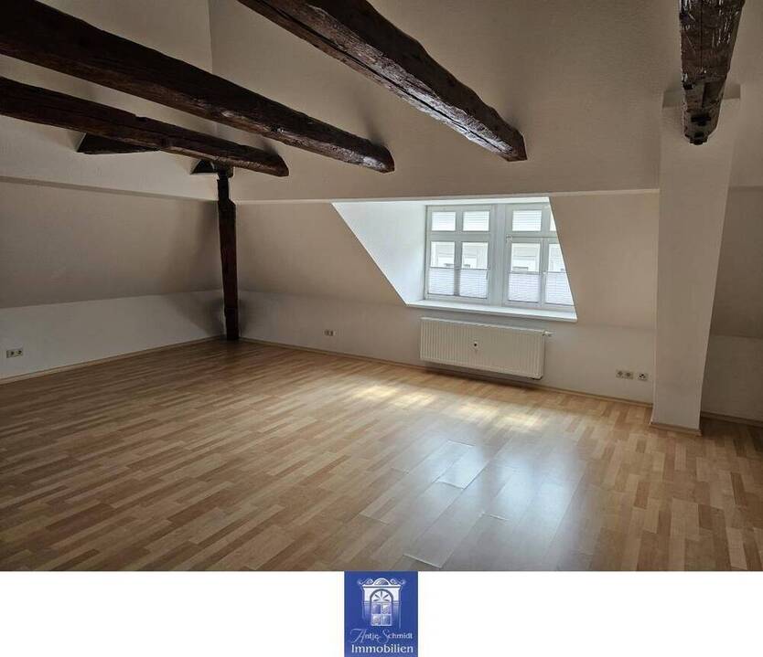 Individuell Wohnen im Dachgeschoss! Bezaubernde und moderne 2-Zimmerwohnung!