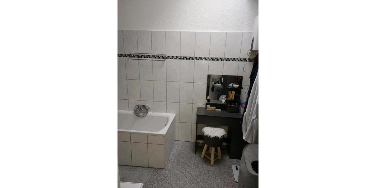 Terrassenwohnung Duisburg Rheinhausen - 3 Zimmer, 99 m&sup2;, 1.200&euro; | Angebot:25170776