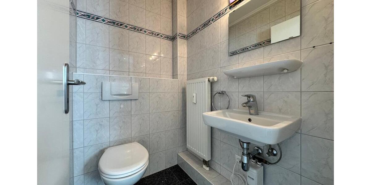 Einfamilienhaus Neumünster - 5 Zimmer, 140 m&sup2;, 1.200&euro; | Angebot:25871149