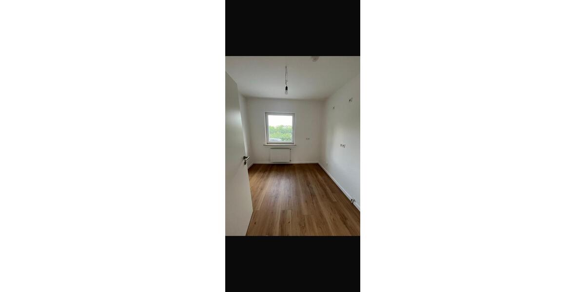 Erdgeschoßwohnung Gevelsberg - 3 Zimmer, 85 m&sup2;, 989&euro; | Angebot:26548381
