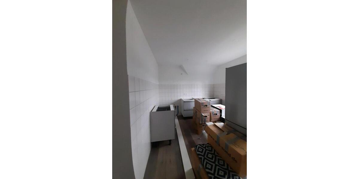 Dachgeschoßwohnung Waldbröl - 2 Zimmer, 85 m&sup2;, 980&euro; | Angebot:25274256