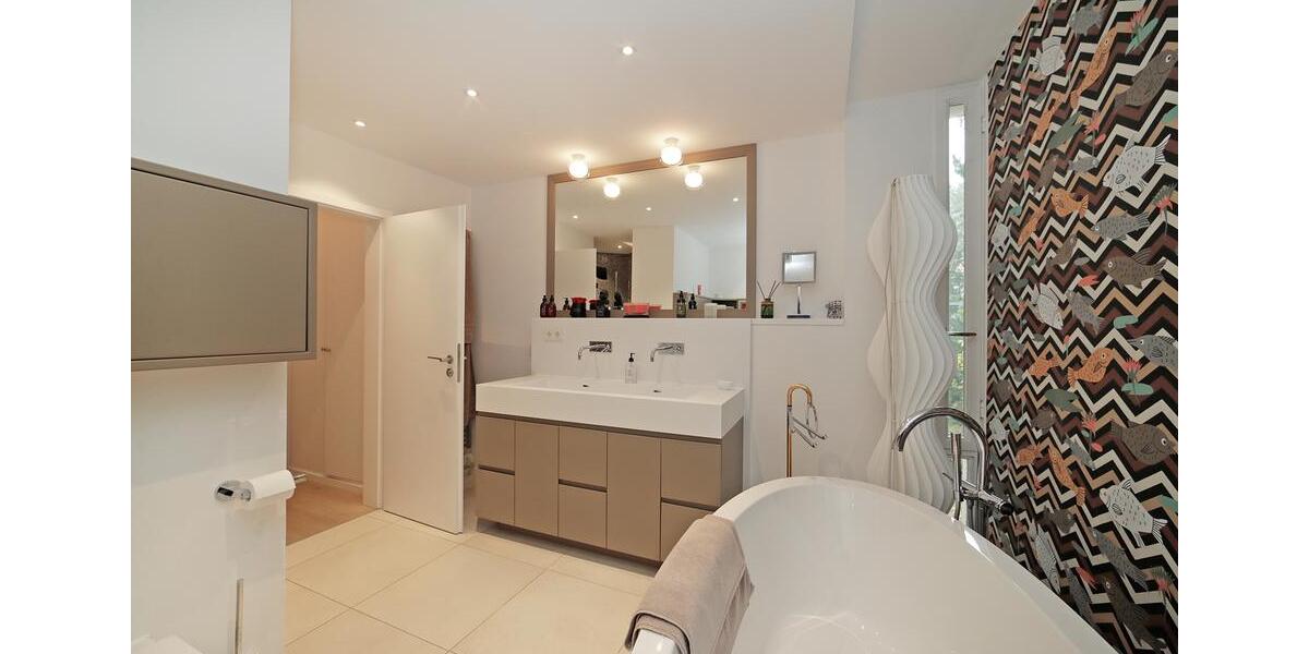 Etagenwohnung München Schwabing-Freimann - 4 Zimmer, 145 m&sup2;, 4.200&euro; | Angebot:23663467