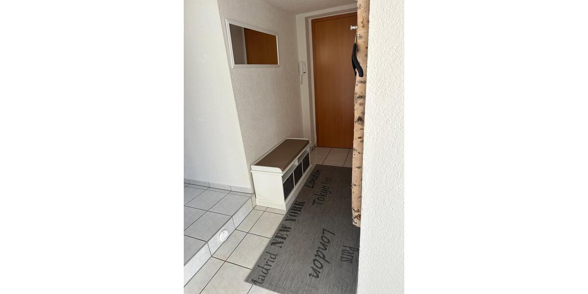 Etagenwohnung Grenzach-Wyhlen Wyhlen - 3 Zimmer, 88 m&sup2;, 1.250&euro; | Angebot:26238403