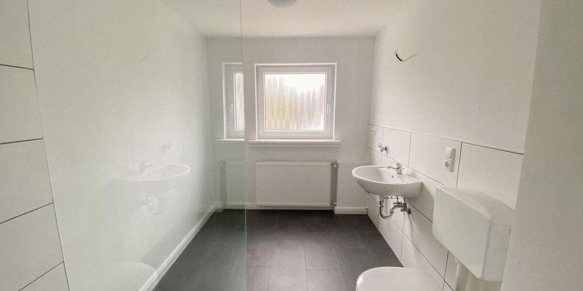 Etagenwohnung Übach-Palenberg Zweibrüggen - 3 Zimmer, 81 m&sup2;, 650&euro; | Angebot:24846776