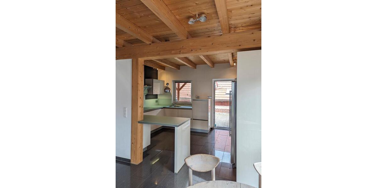 Maisonettenwohnung Rühen - 3.5 Zimmer, 130 m&sup2;, 1.100&euro; | Angebot:24743409