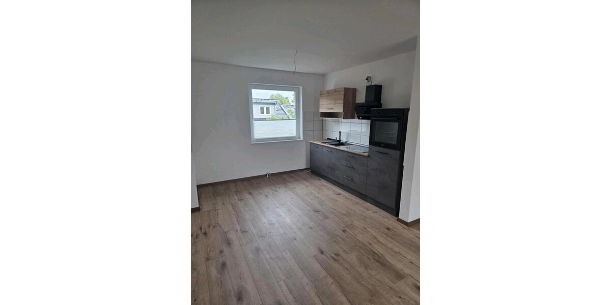 Dachgeschoßwohnung Bückeburg - 3 Zimmer, 66 m&sup2;, 900&euro; | Angebot:26486263