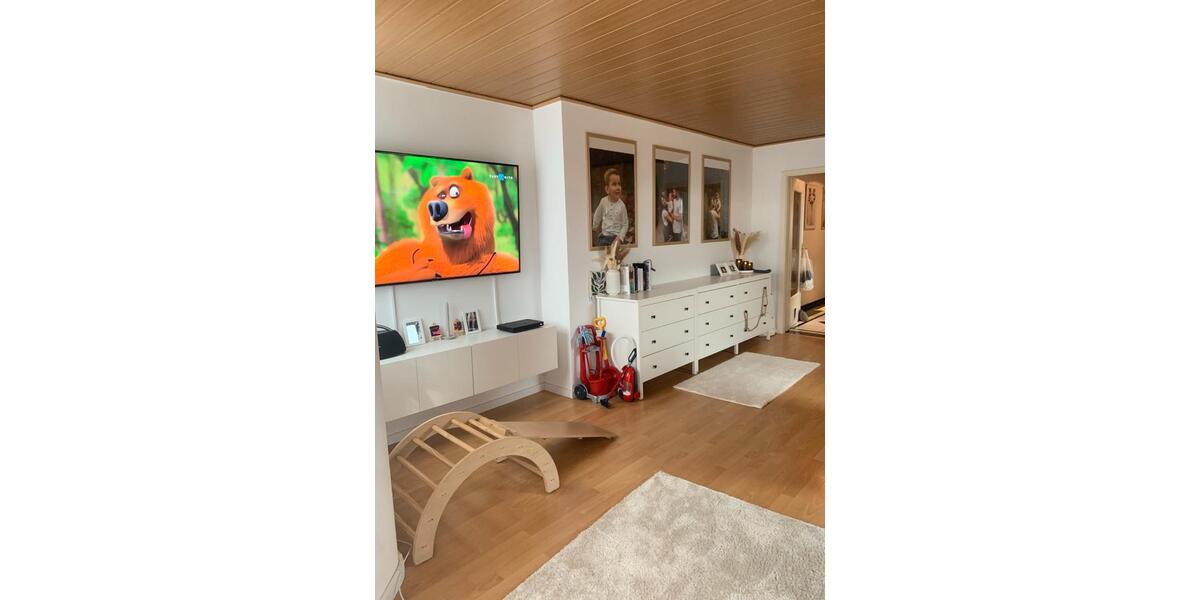 Dachgeschoßwohnung Lage - 3 Zimmer, 72 m&sup2;, 977&euro; | Angebot:24646958