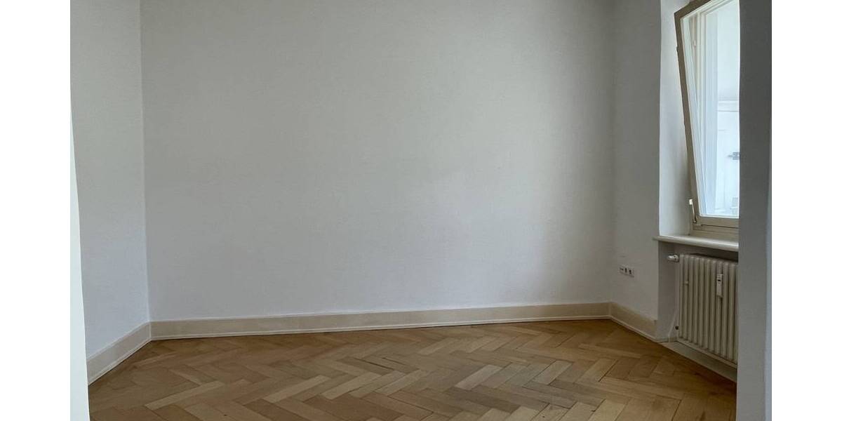 Etagenwohnung Augsburg Innenstadt - 4 Zimmer, 139 m&sup2;, 1.450&euro; | Angebot:26731120