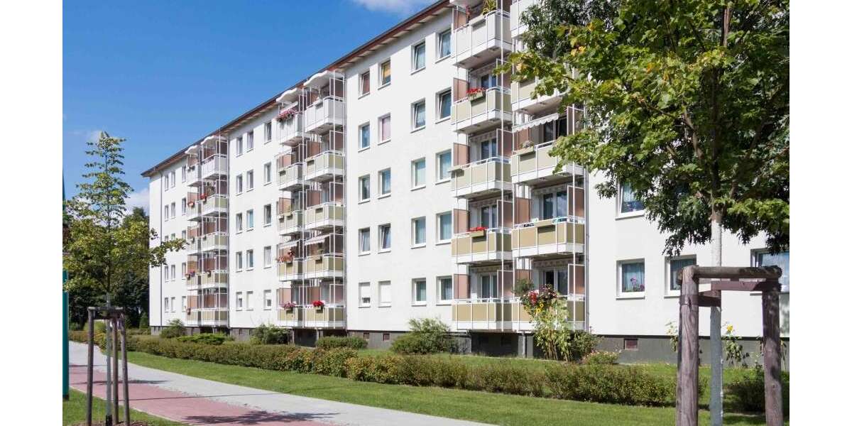 Etagenwohnung Hoyerswerda Neustadt - 4 Zimmer, 70 m&sup2;, 420&euro; | Angebot:26406421