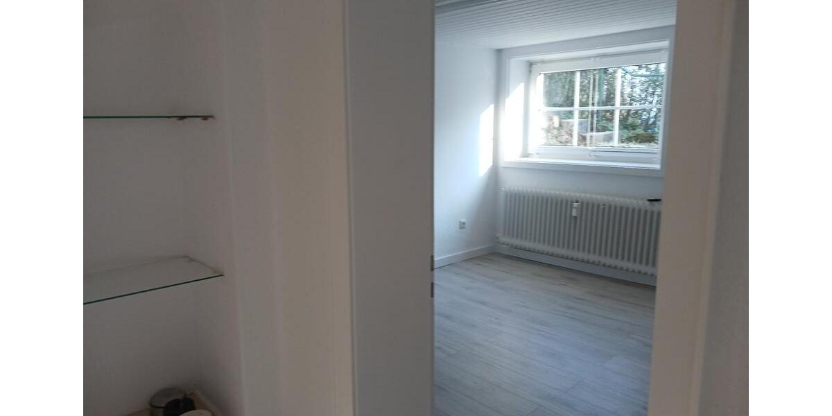 Etagenwohnung Rinteln - 4 Zimmer, 102 m&sup2;, 975&euro; | Angebot:25989536