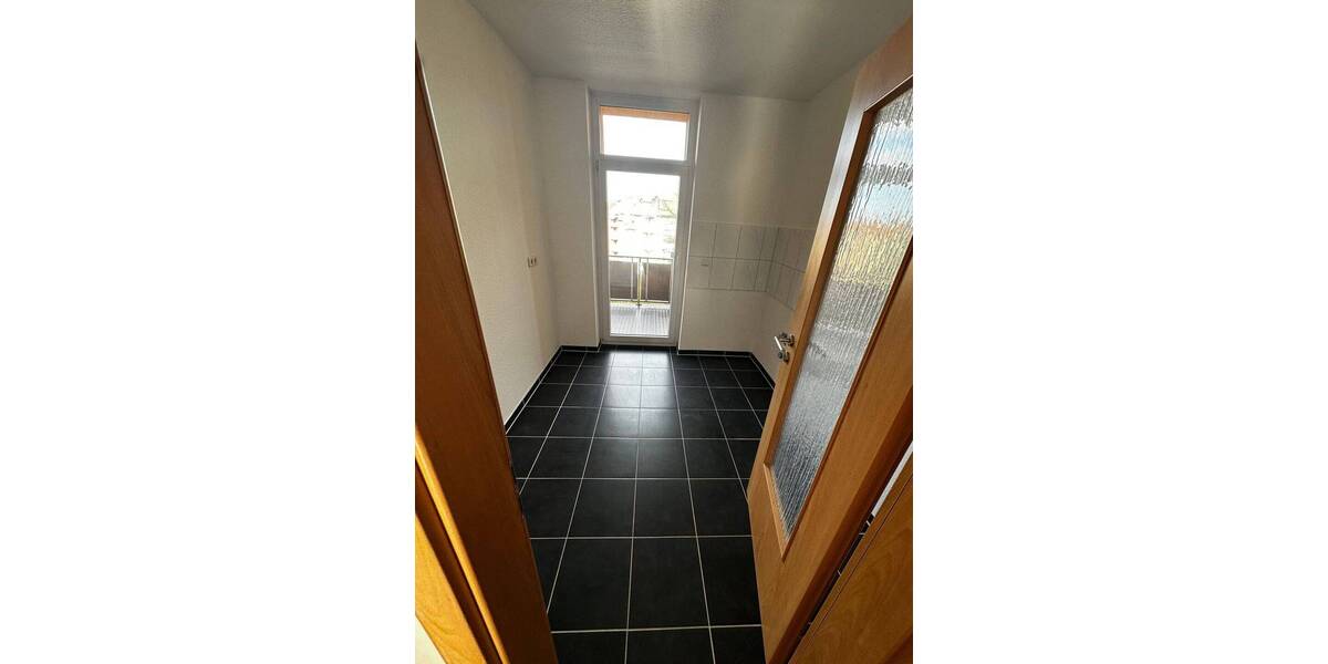 Etagenwohnung Weißenfels - 2 Zimmer, 47 m&sup2;, 290&euro; | Angebot:25997317