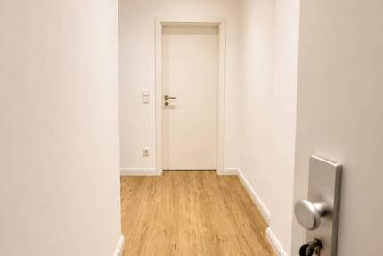 Wohnung Krefeld Stadtmitte - 2 Zimmer, 65 m&sup2;, 750&euro; | Angebot:26729969