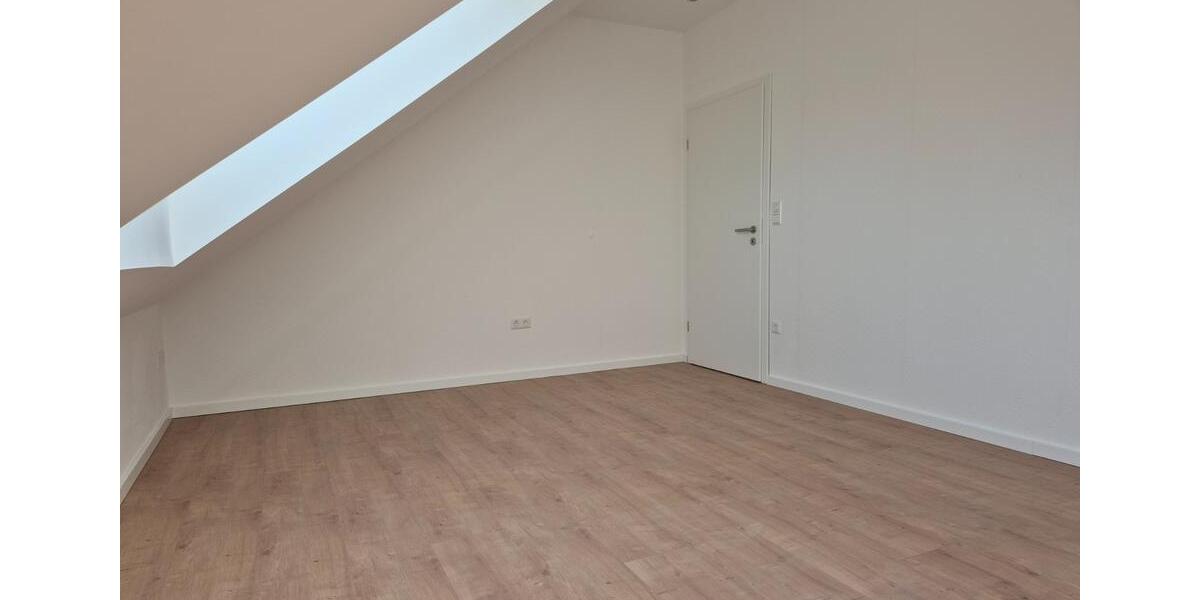 Etagenwohnung Niederaula - 3 Zimmer, 75 m&sup2;, 700&euro; | Angebot:25840142