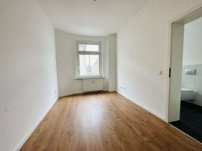 Wohnung zum Mieten in Chemnitz 239 € 20.43 m²