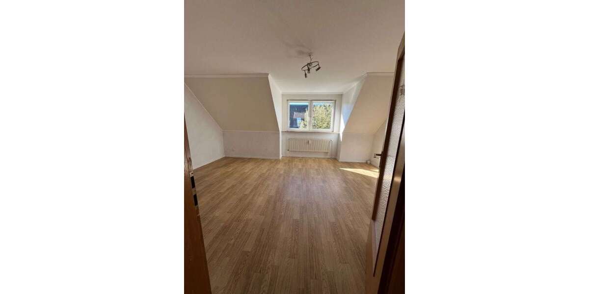 Etagenwohnung Büdelsdorf - 3.5 Zimmer, 83 m&sup2;, 635&euro; | Angebot:26279920