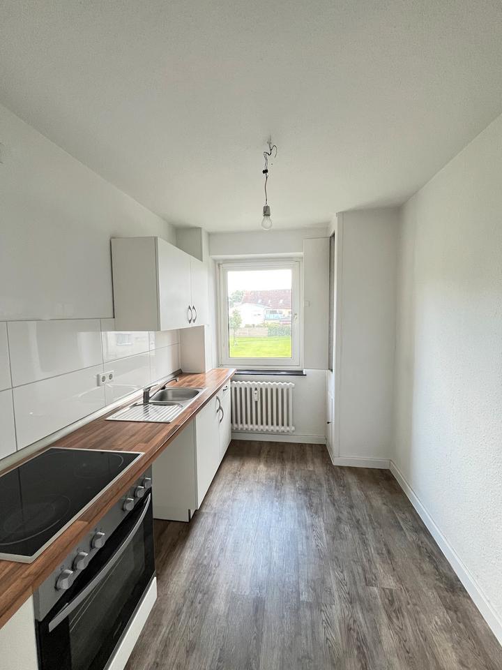 Erst vor kurzem sanierte 3-Zimmer-Wohnung frei!