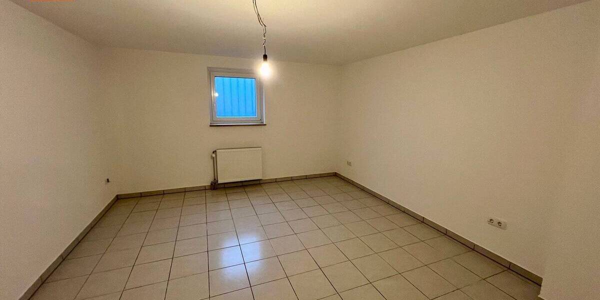 Etagenwohnung Gundelsheim - 4 Zimmer, 126 m&sup2;, 750&euro; | Angebot:26217597