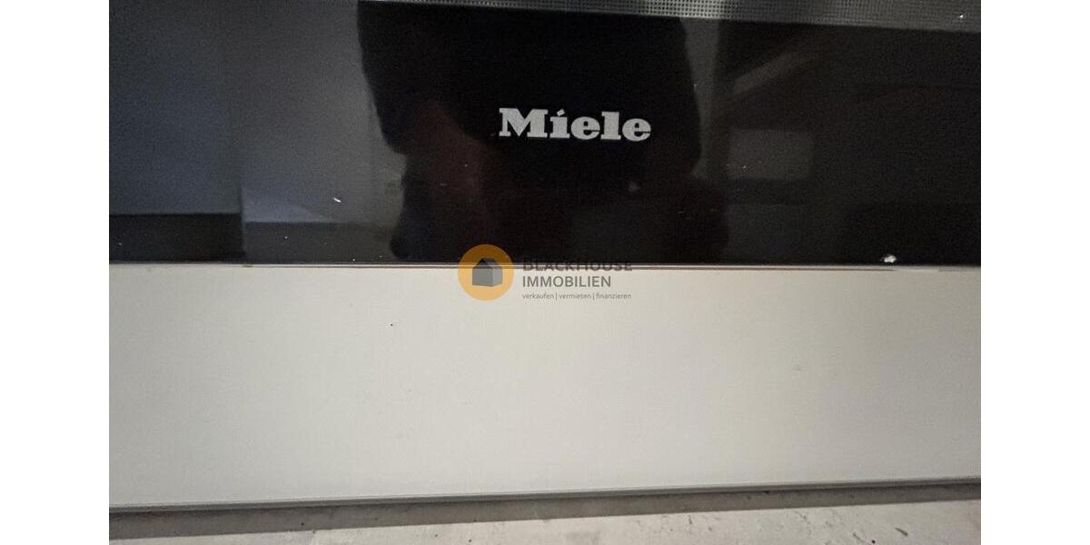 Dachgeschoßwohnung Ingolstadt Südost - 6 Zimmer, 187 m&sup2;, 2.400&euro; | Angebot:24494397