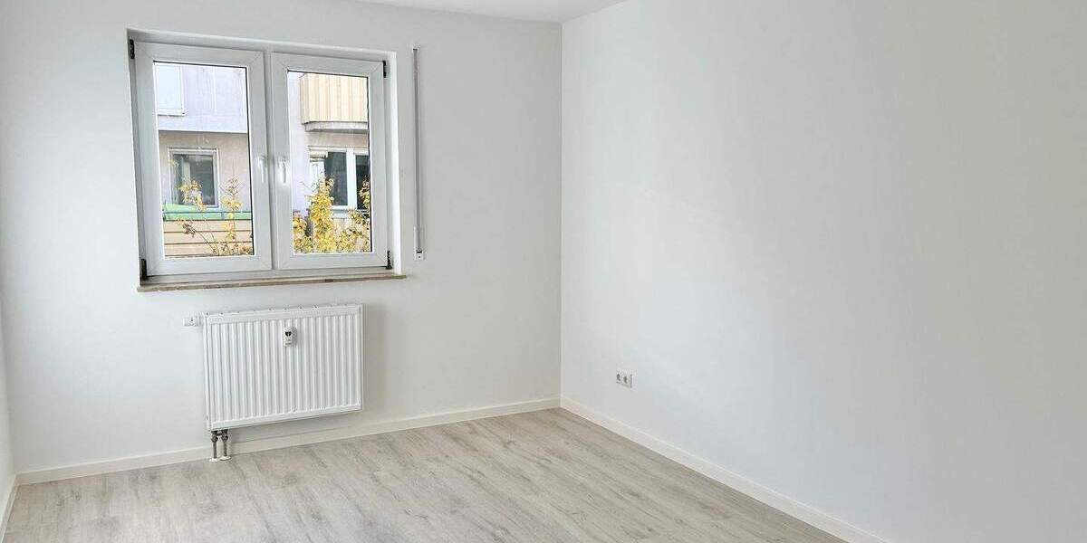 Etagenwohnung Fürth Nordstadt - 2 Zimmer, 75 m&sup2;, 790&euro; | Angebot:26344001