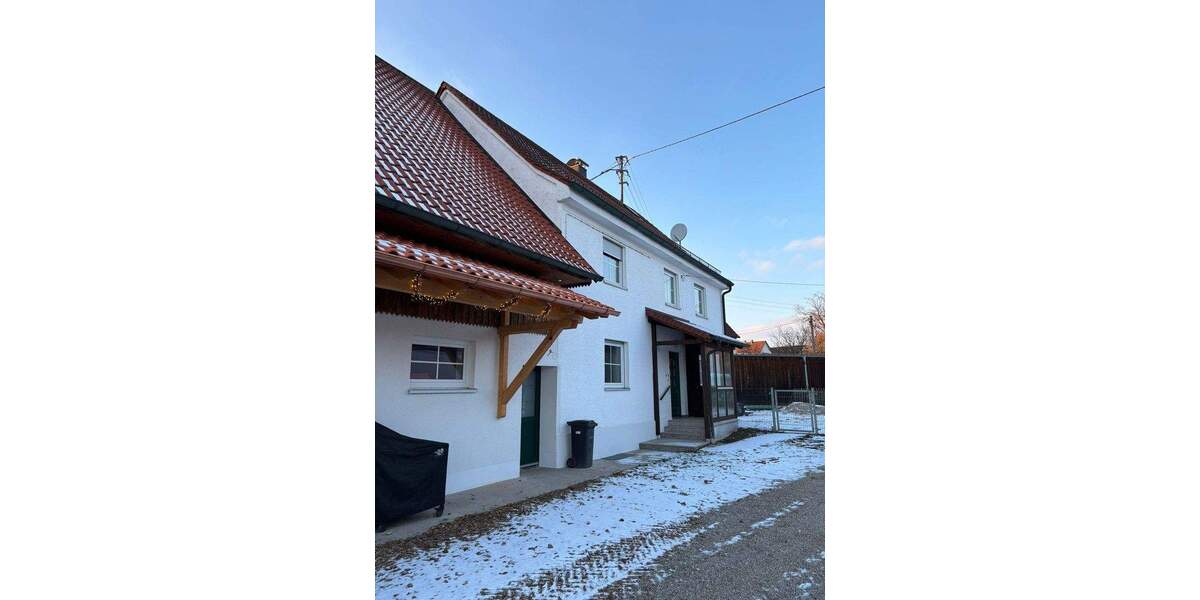 Familienfreundliches EinfamilienhausBauernhaus in Landensberg 8 zimmer