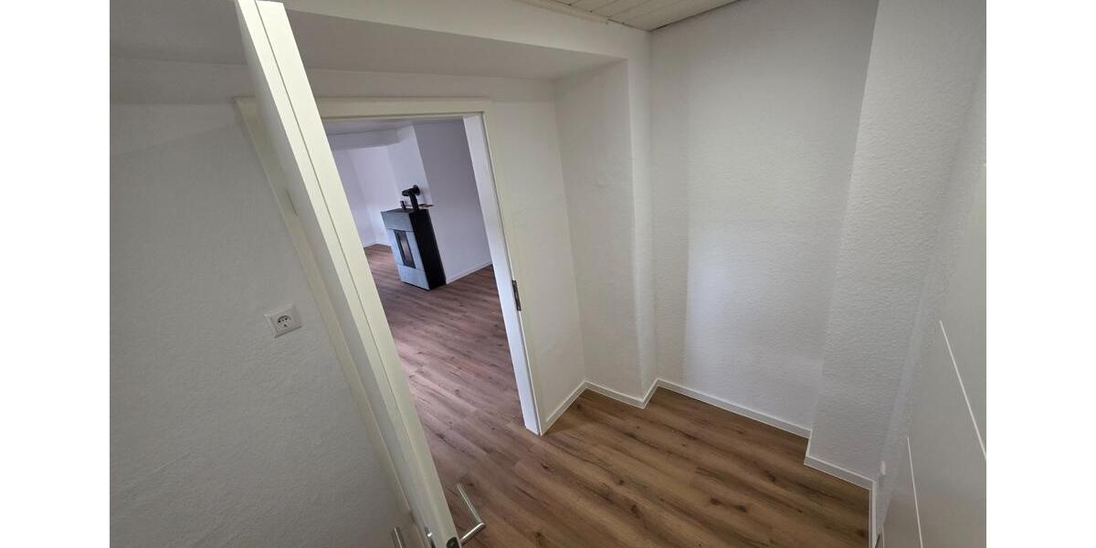 Erdgeschoßwohnung Iserlohn Grüne - 2 Zimmer, 65 m&sup2;, 500&euro; | Angebot:24562598