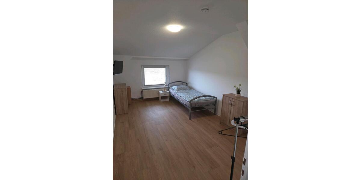 Wohnen auf Zeit Rostock - 10 Zimmer, 150 m&sup2;, 23&euro; | Angebot:26355742