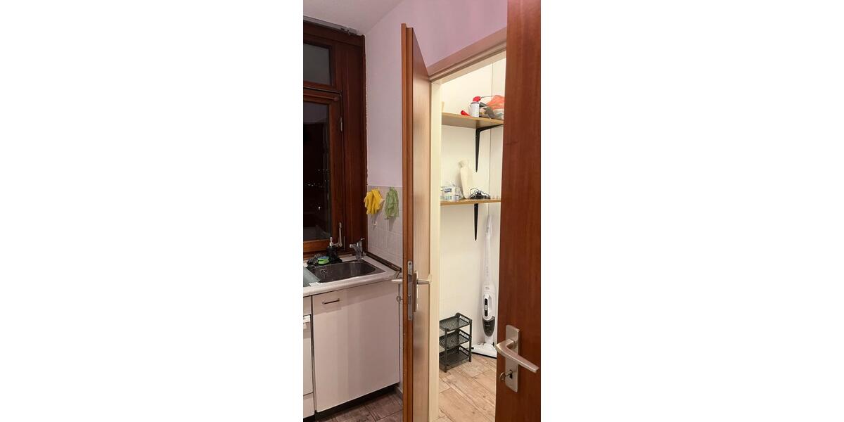 Möblierte 1-Zimmer-Wohnung mit großer Loggia in Frankfurt-Niederr 1 zimmer